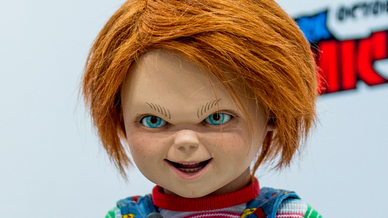 Poupée Chucky souriante