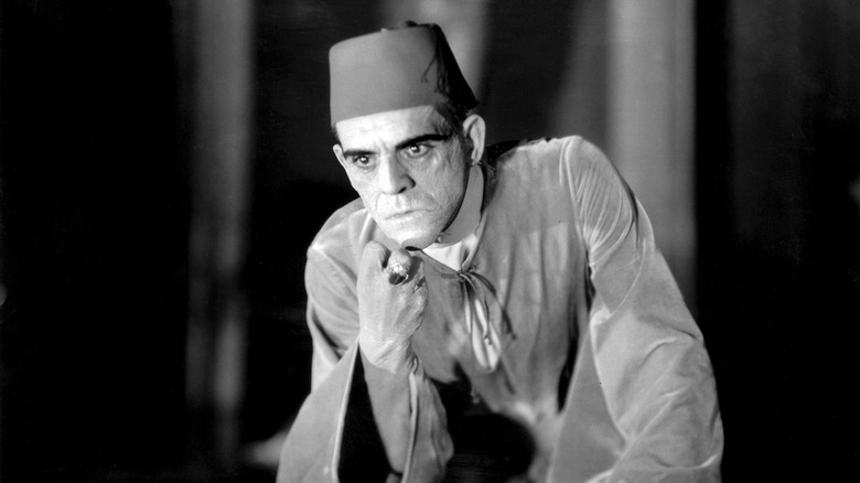 La momie emblématique de la vie, interprétée par Boris Karloff, grimace dans le classique Universal Monsters de 1932