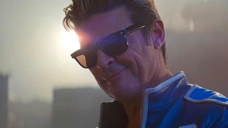 Johnny Cage souriant dans Mortal Kombat II