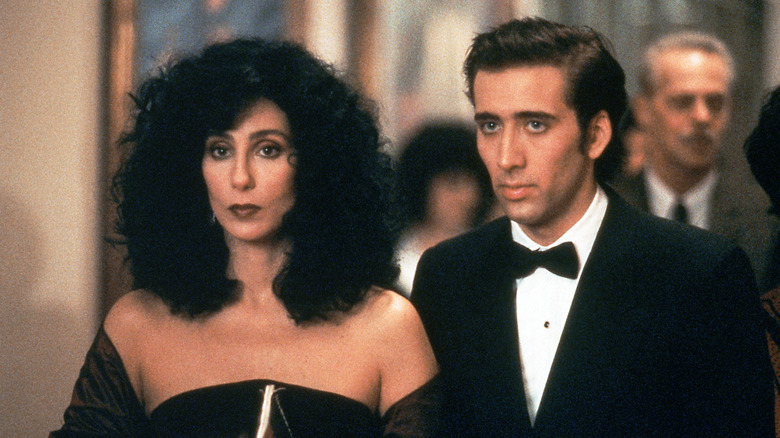Loretta et Ronny assistent à l'opéra à 