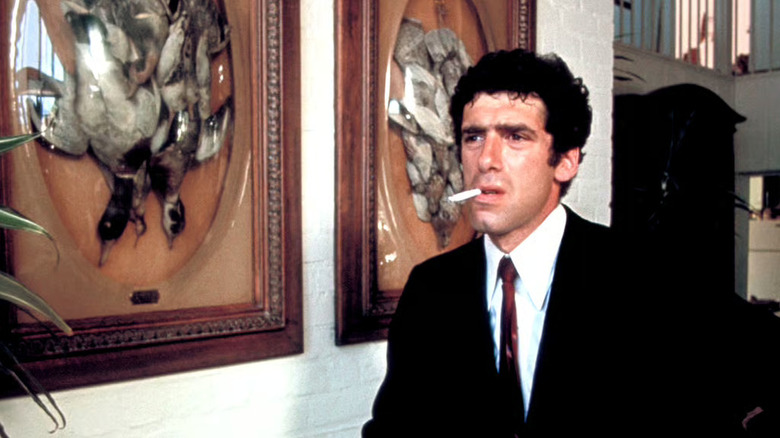 Philip Marlowe fumant dans The Long Goodbye (1973)
