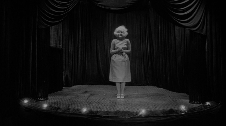La Dame au radiateur chantant dans Eraserhead (1977)