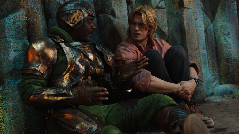 He-Man parle à Man At Arms dans Masters of the Universe