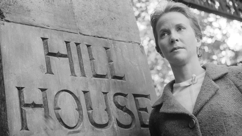 Eleanor Vance arrive à Hill House dans The Haunting (1963)