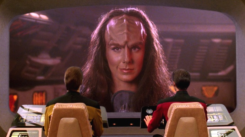 Le compagnon de Worf sourit "Star Trek : La prochaine génération" (1987-1994)