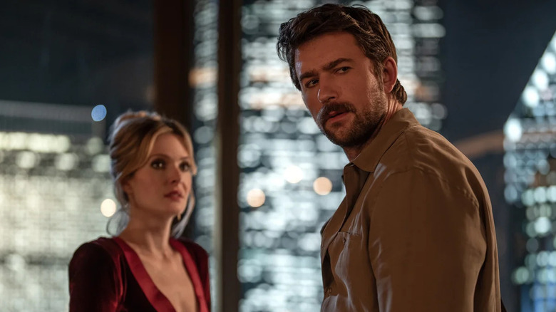 Violet et Henry semblent inquiets dans Drop