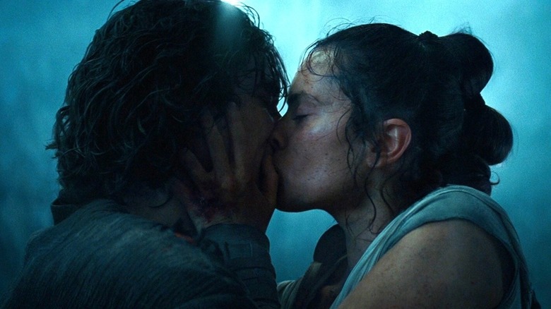 Kylo Ren et Rey partagent un dernier baiser 