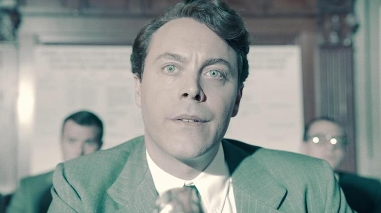 RFK tient une conférence de presse dans The Irishman (2019)