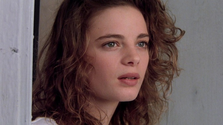 Marti Malone parlant dans Body Snatchers