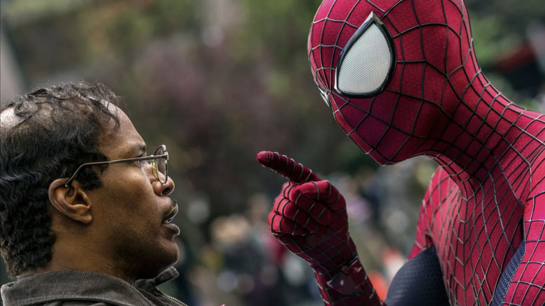 Spider-Man réprimande Max Dillon dans