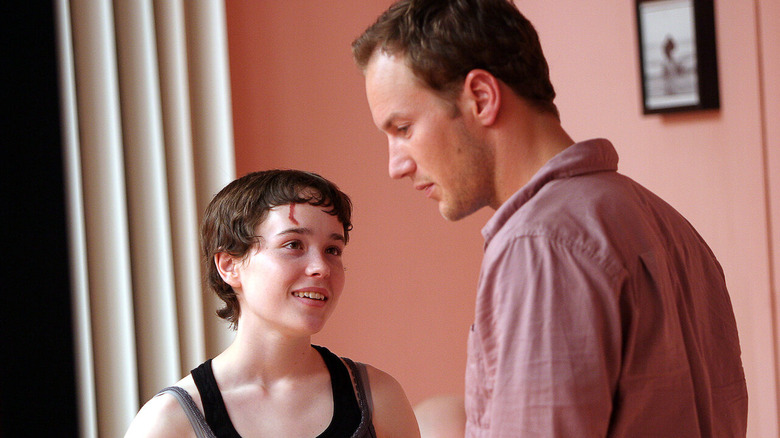 Hayley sourit à Jeff dans Hard Candy
