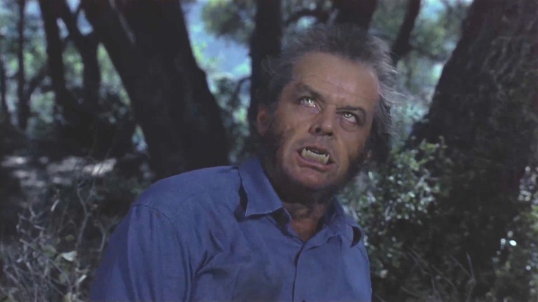 Will Randall lève les yeux dans Wolf (1994)