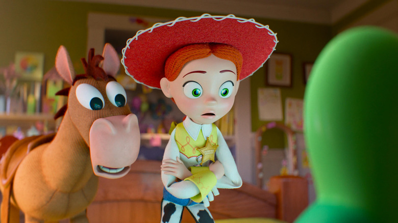 Jessie et Bullseye regardent avec peur Lilypad dans 