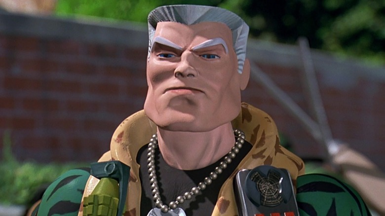 Chip Hazard regarde dans Small Soldiers