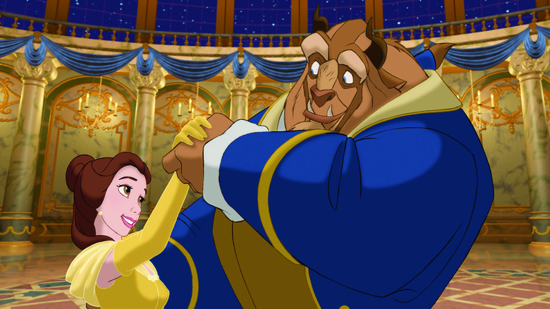 Belle et la Bête dansent ensemble 