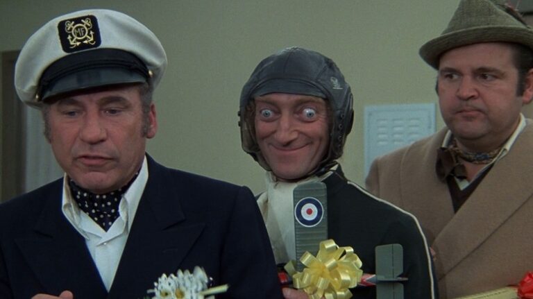 5 films comiques qui ont reçu une note parfaite de Roger Ebert