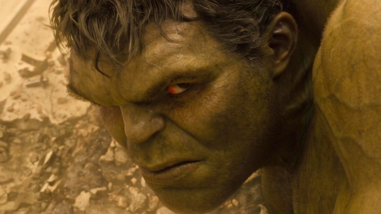 Hulk a l'air menaçant dans Avengers: Age of Ultron