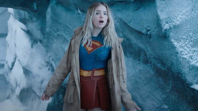 Supergirl parle à sa cousine