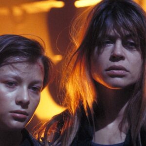 Le plus grand trou de l'intrigue de Terminator est corrigé par une révélation de John Connor