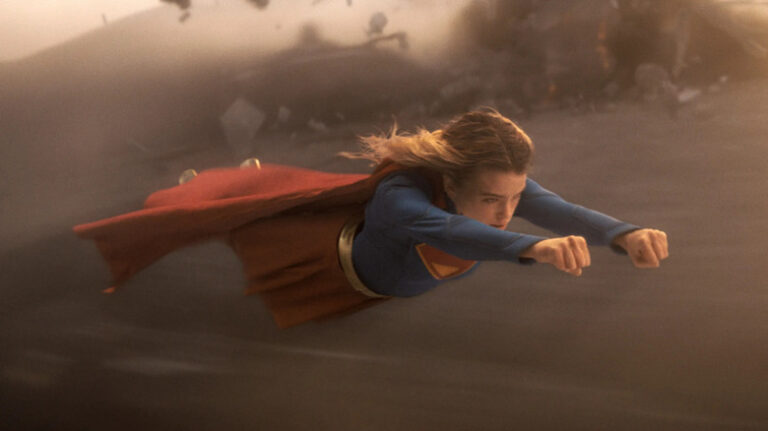 Les critiques sont stupéfaites par les premières réactions à Supergirl
