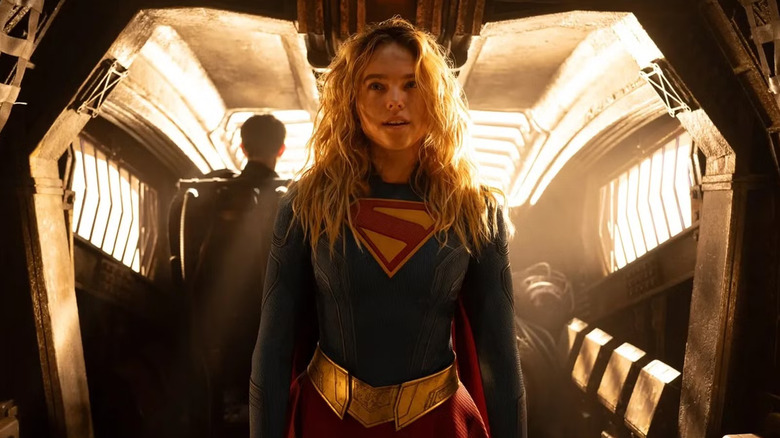 Kara porte son super costume dans Supergirl (2026)