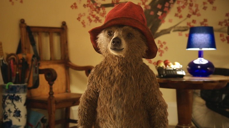 Paddington savourant sa nouvelle maison et sa famille à Paddington (2014)