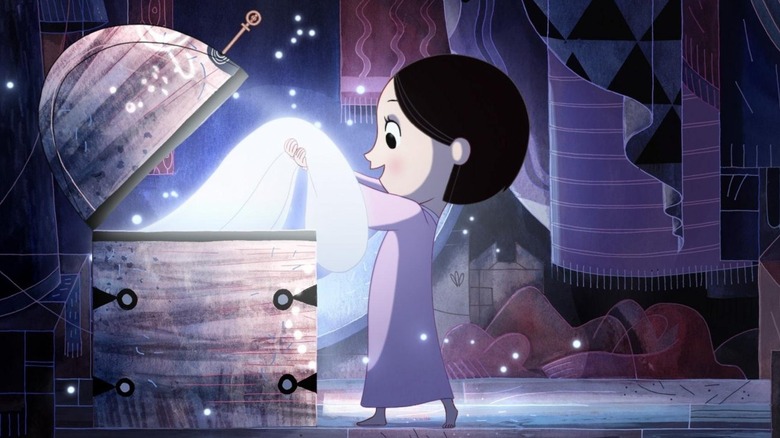 Saoirse trouvant le manteau en peau de phoque blanc dans Song of the Sea (2014)
