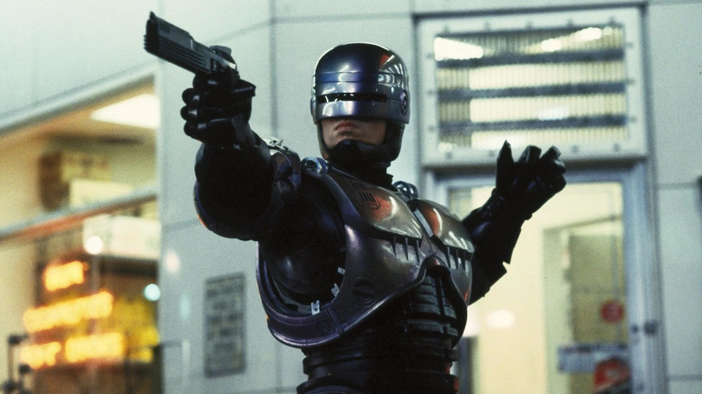 Murphy renaît sous le nom de Robocop dans Robocop (1987)