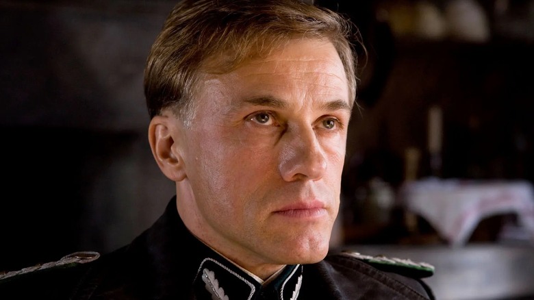 Hans Landa porte son uniforme nazi dans Inglourious Basterds (2009)