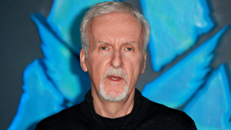 James Cameron s'est tourné vers la science pour prouver que la porte du Titanic ne pouvait contenir qu'une seule personne survivante