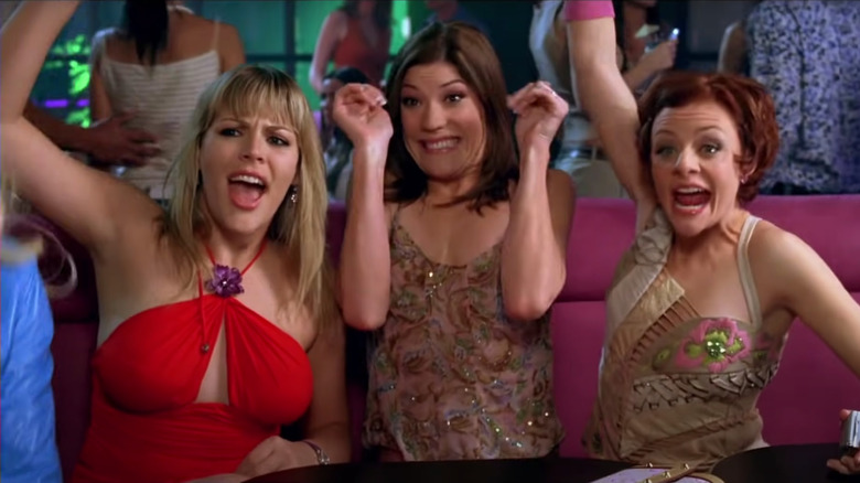 Occupé Phillips, Jennifer Carpenter et Jessica Cauffiel