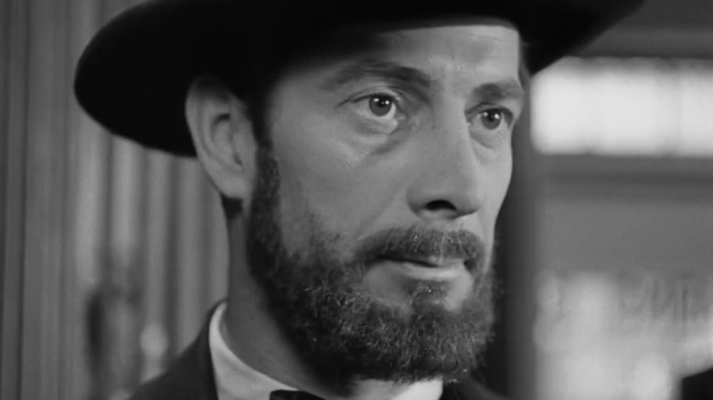 Jesse James avec une barbe foncée dans I Shot Jesse James