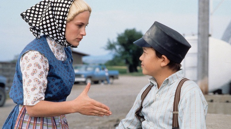 Betsy conclut un accord avec Zeke dans Holy Matrimony (1994)