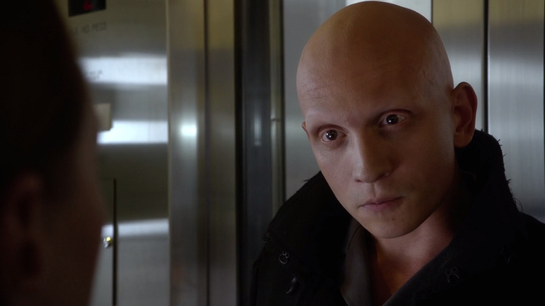 Anthony Carrigan dans le rôle de Kyle Nimbus dans The Flash