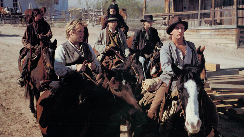 Doc Scurlock et Billy the Kid à cheval dans Young Guns
