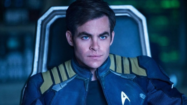 Capitaine Kirk assis