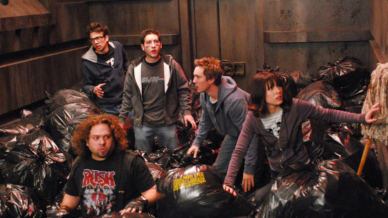 Les pistes des Fanboys piégés dans une poubelle familière (2009)