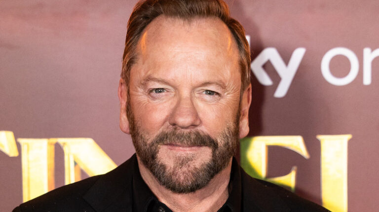 Kiefer Sutherland confirme que la rumeur de Stand By Me que vous avez entendue est complètement fausse