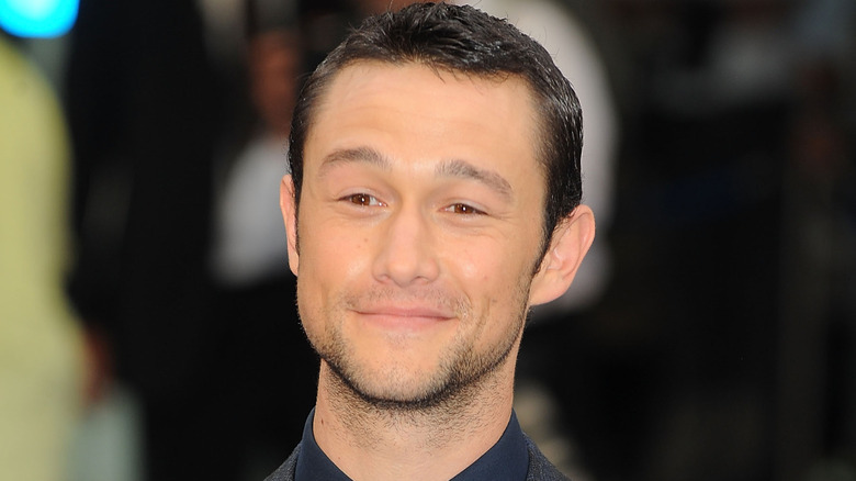 Joseph Gordon-Levitt souriant