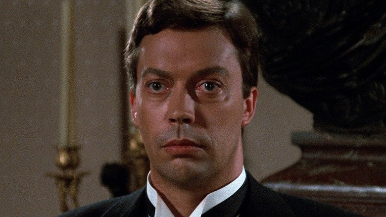 Wadsworth a l’air stoïque dans Clue