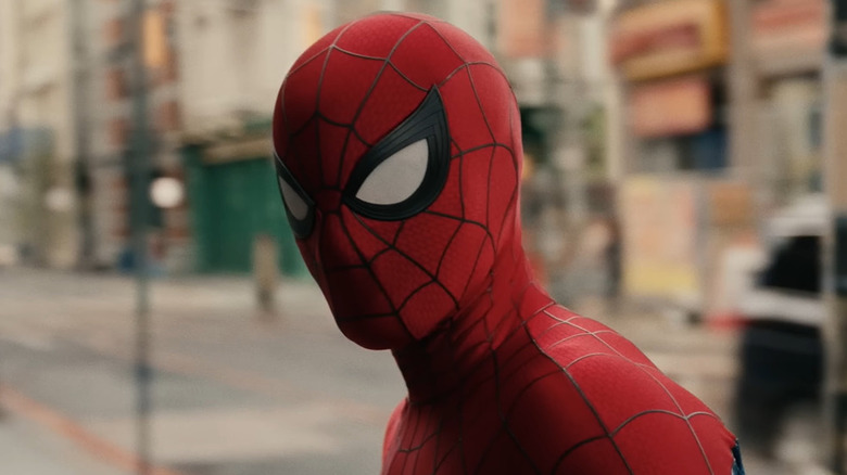 Spider-Man debout dans une rue dans Spider-Man : Brand New Day