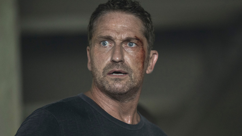Gerard Butler dans l'avion