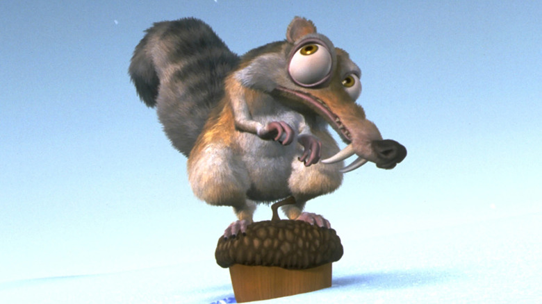 Scrat entendant un bruit inquiétant dans Ice Age (2002)
