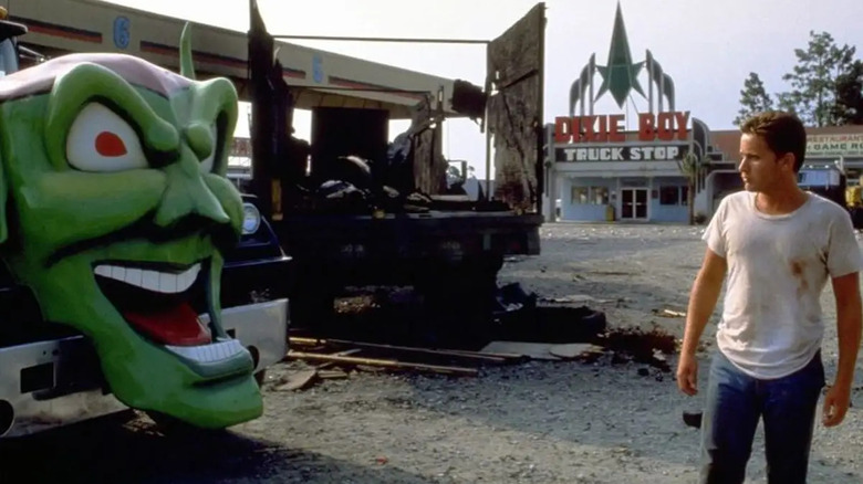Bill voit le camion Green Goblin dans 