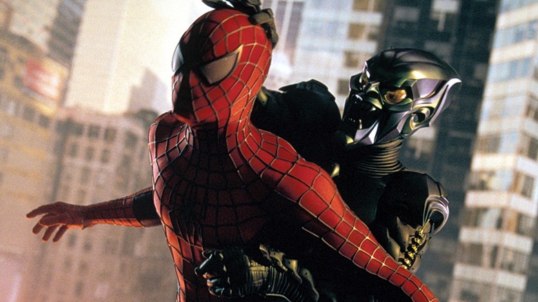 Spider-Man et Green Goblin se battent dans Spider-Man (2002)
