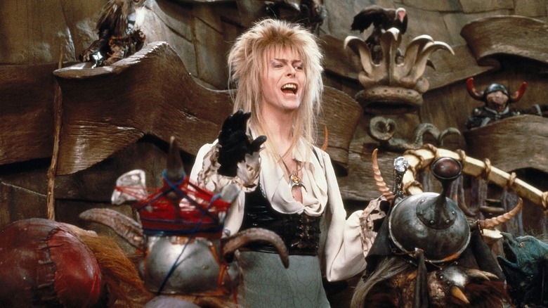 Le roi Jareth et ses acolytes dans Labyrinthe (1986)