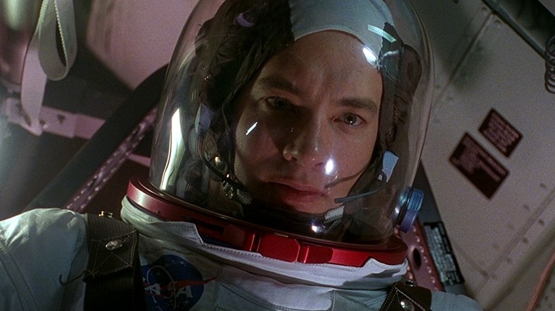 Jim Lovell dans sa combinaison spatiale dans Apollo 13 (1995)