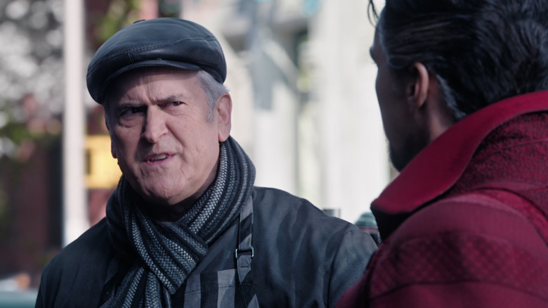 Bruce Campbell dans Multivers de la folie