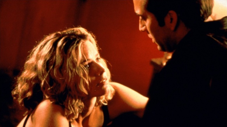 Elizabeth Shue dans le rôle de Sera et Nicholas Cage dans le rôle de Ben Sanderson dans Quitter Las Vegas
