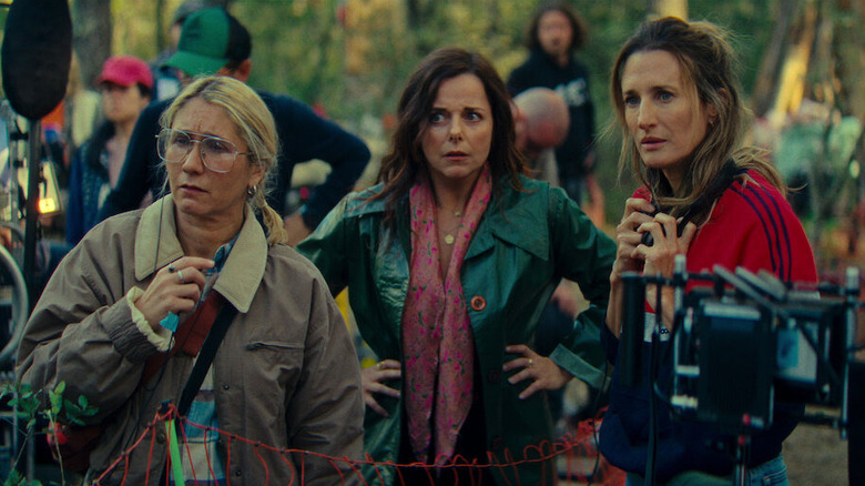 Noémie et Andrea ont l'air horrifiées sur le tournage de Call My Agent ! Le film